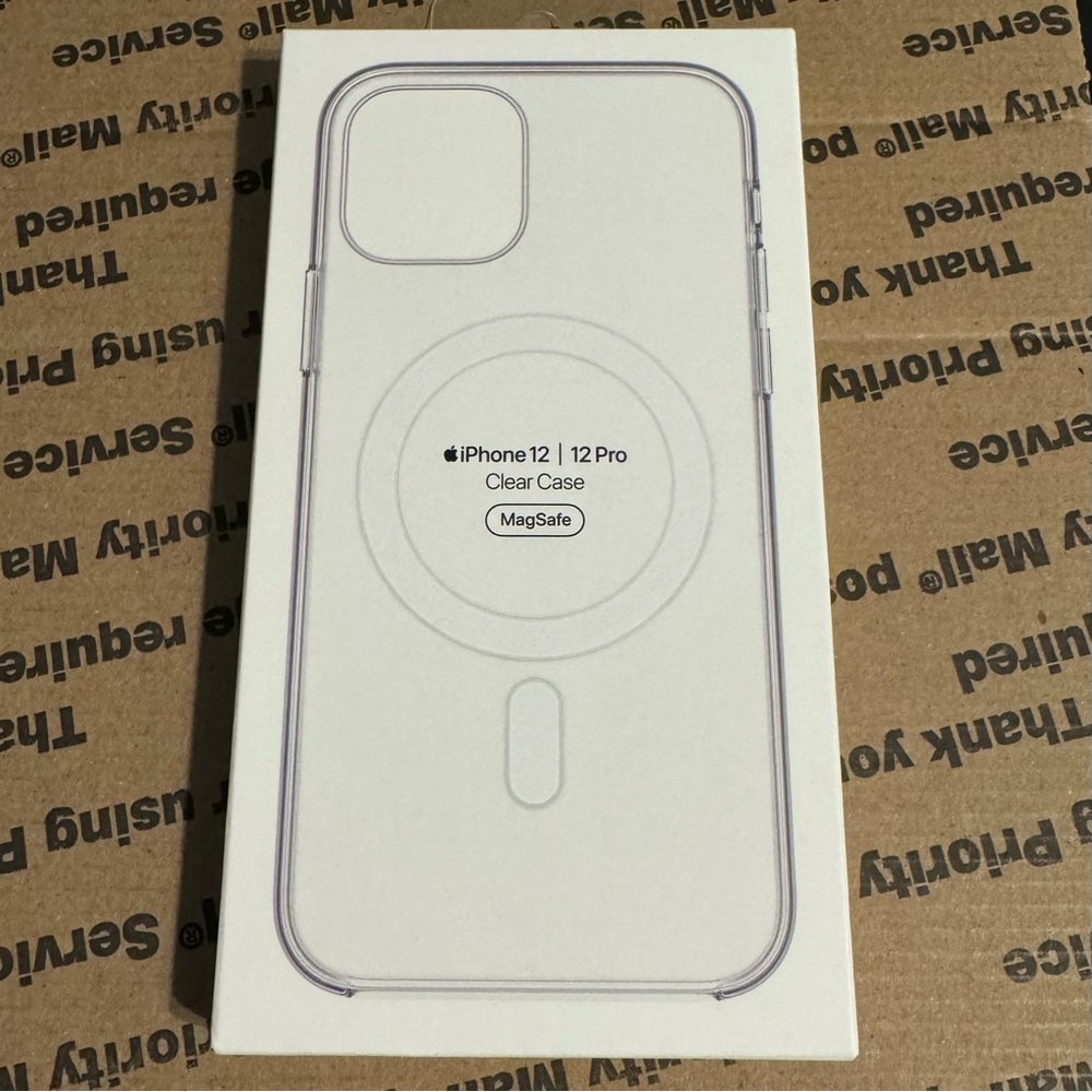 Apple iPhone 12/12 Pro MagSafe Clear Case - Brand New